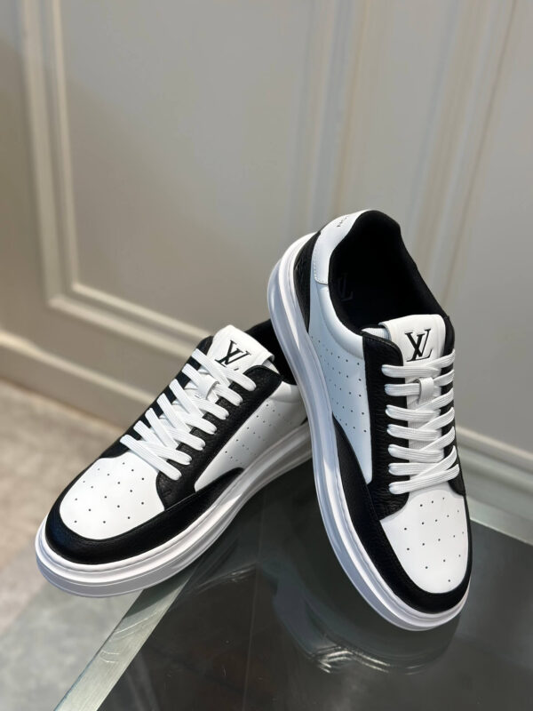 Louis Vuitton Time Out Sneakers - Image 9