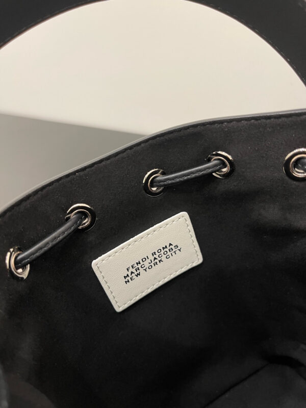 Fendi Mon Tresor Bucket Bag Capsule Leather Black/White - Image 7