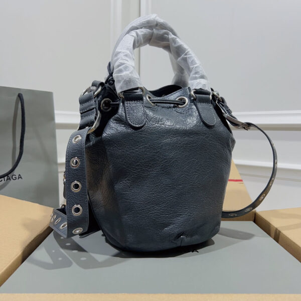 Balenciaga Pompon Giant Black Bag - Image 9
