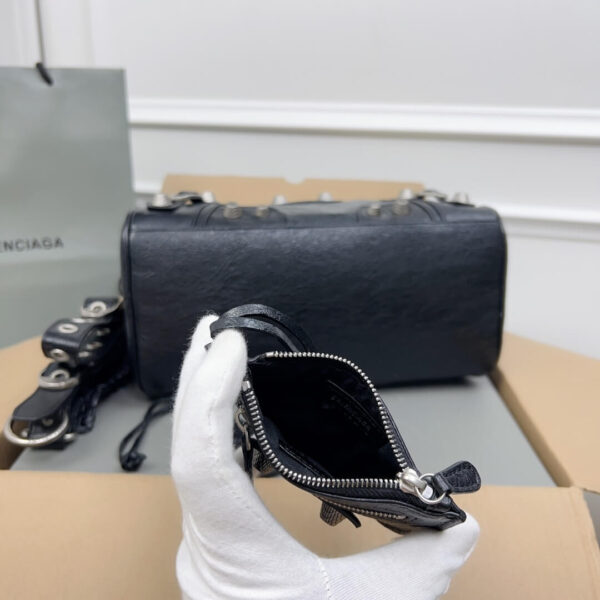 Balenciaga Classic City Black Bag - Image 5