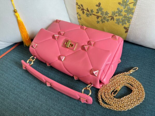Valentino Garavani Roman Stud Pink Bag - Image 9