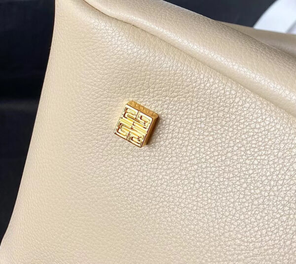 Givenchy G-Hobo Medium Shoulder Bag - Image 9