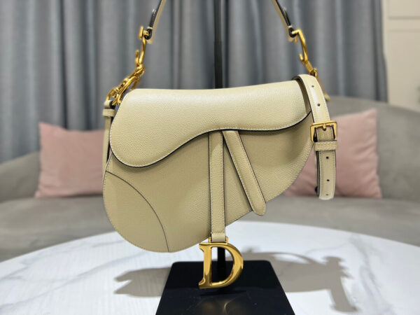 Dior Saddle Bag - Image 9