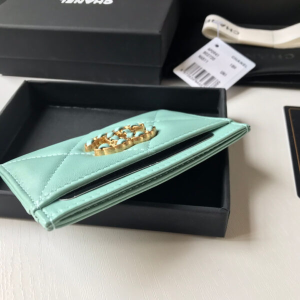 Chanel 19 Leather Card Holder - Image 9