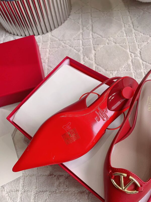 Valentino Garavani Red Slingback with Vlogo - Image 6