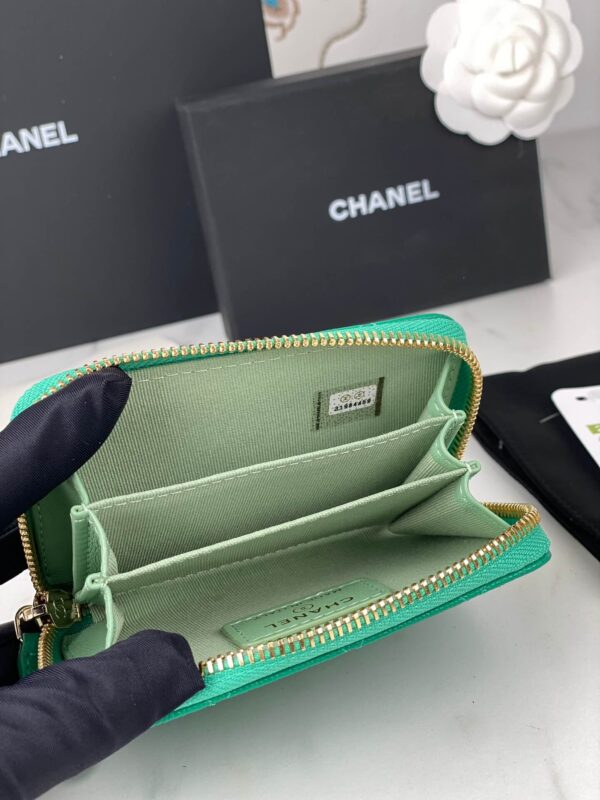 Chanel Zipped Coin Purse - Image 9