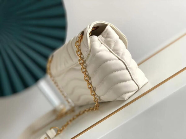 Louis Vuitton New Wave Bag White - Image 7