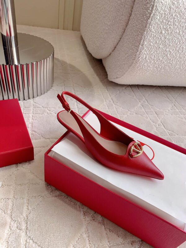 Valentino Garavani Red Slingback with Vlogo - Image 7
