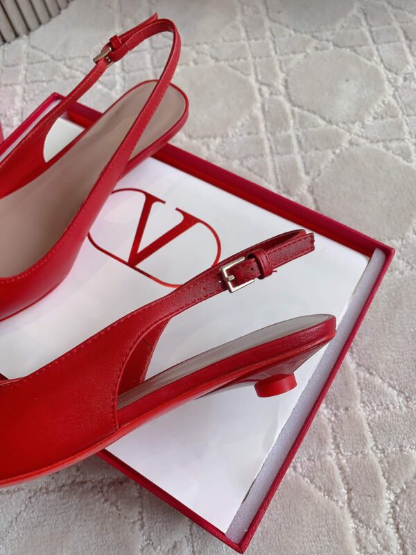 Valentino Garavani Red Slingback with Vlogo - Image 8