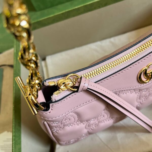 Gucci Matelasse Light Pink Handbags - Image 8