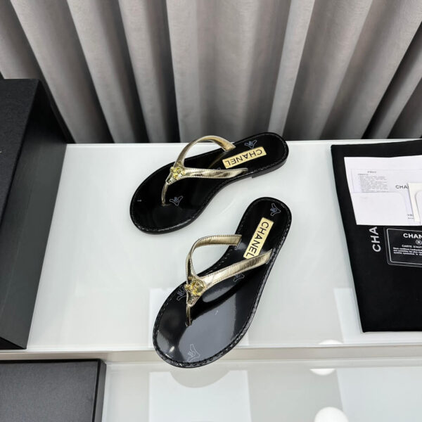 Chanel Flip Flops Sandals - Image 9