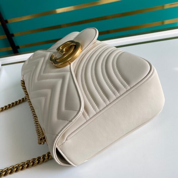 Gucci Marmont Matelasse Flap Bag - Image 2