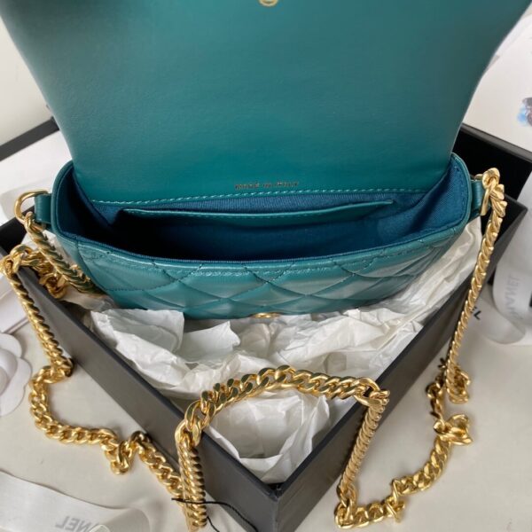Chanel Leather Flap Bag - Image 6