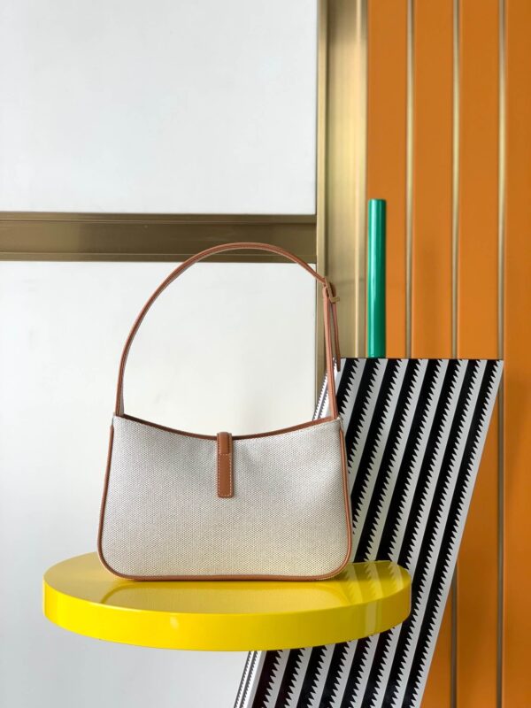 YSL Le 5 a 7 Hobo Bag - Image 6
