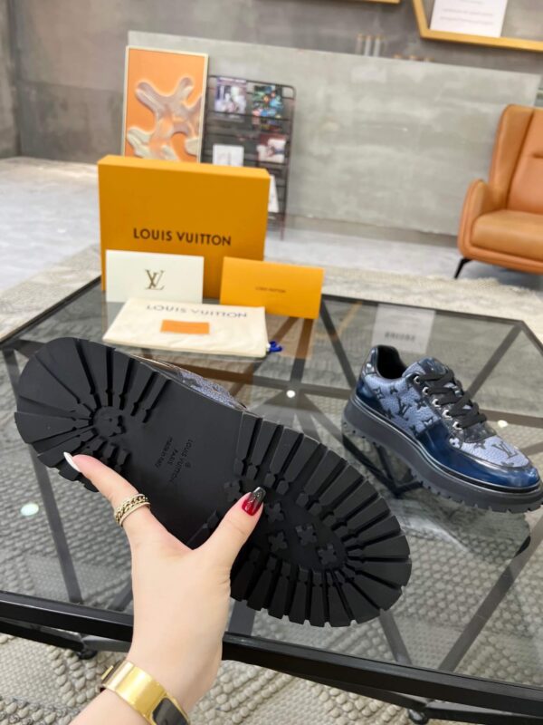 Louis Vuitton Men's Sneakers - Image 5