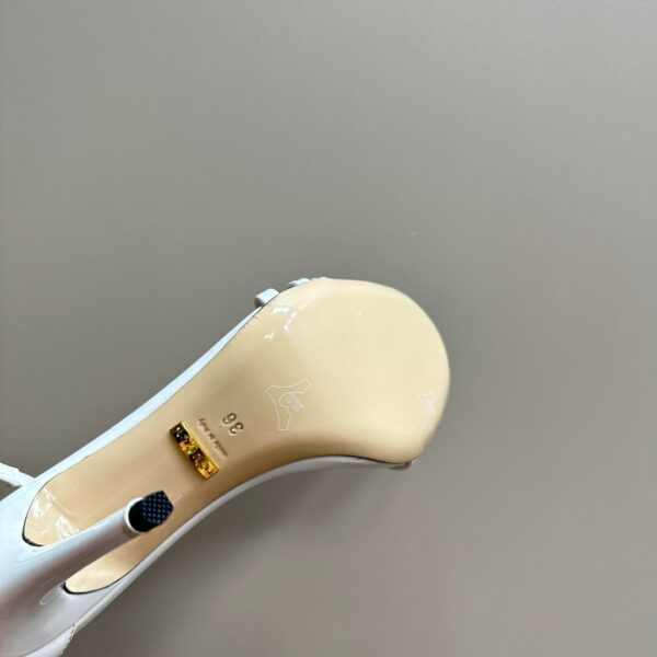 Gucci Women Metallic Heel - Image 2