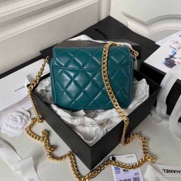Chanel Leather Flap Bag - Image 7