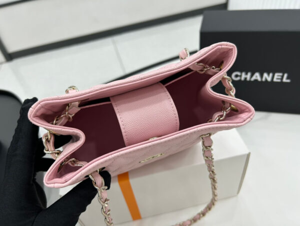Chanel Classic Tote Bag Pink - Image 2