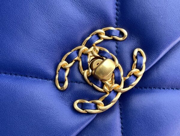 Chanel 19 Bag Blue - Image 3