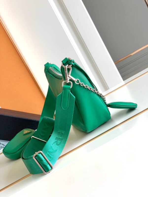 Prada Hobo Green Bag - Image 5