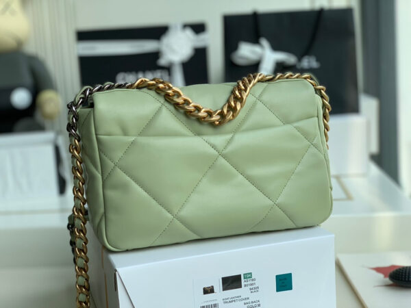 Chanel 19 Bag Green - Image 5