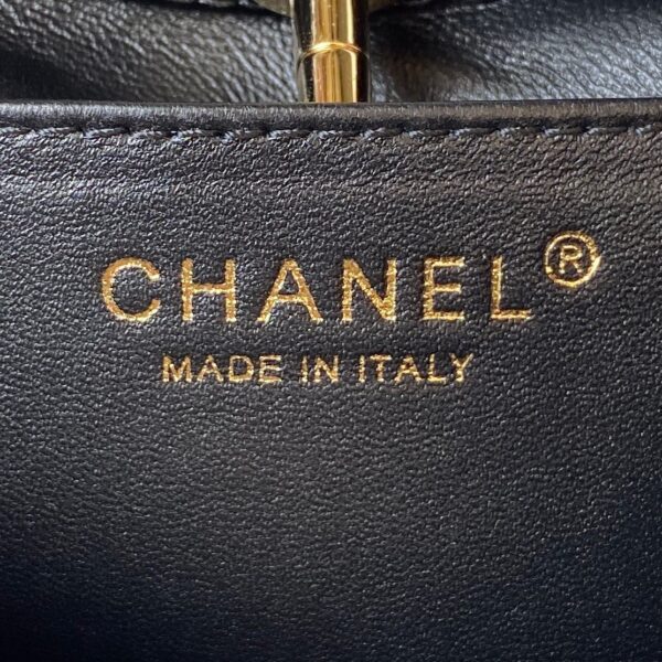 Chanel 31 Mini Shopping Bag - Image 4