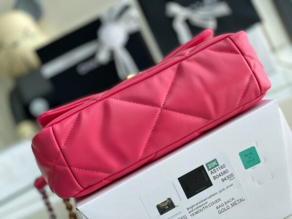 Chanel 19 Bag Rose Pink - Image 2