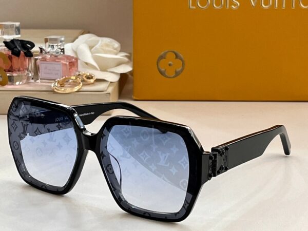 LV Square Sunglasses