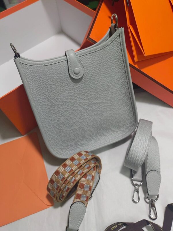 Hermès Evelyne Bag - Image 4