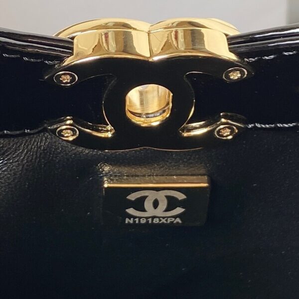 Chanel 31 Mini Shopping Bag - Image 5
