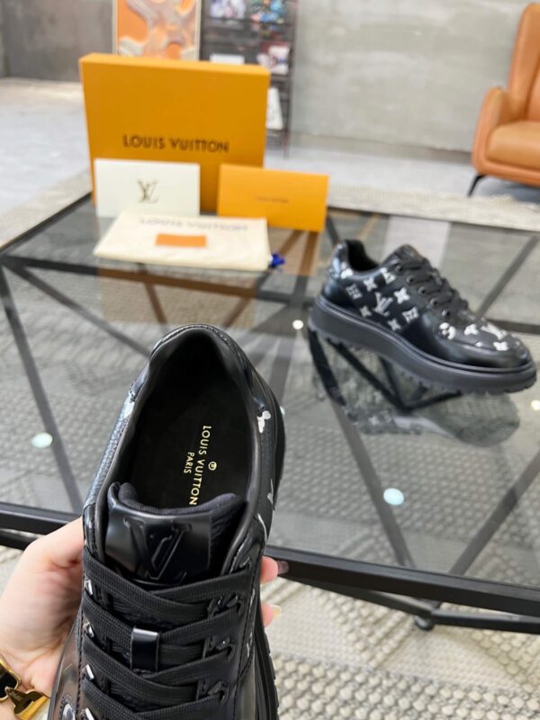 Louis Vuitton Men's Sneakers - Image 6