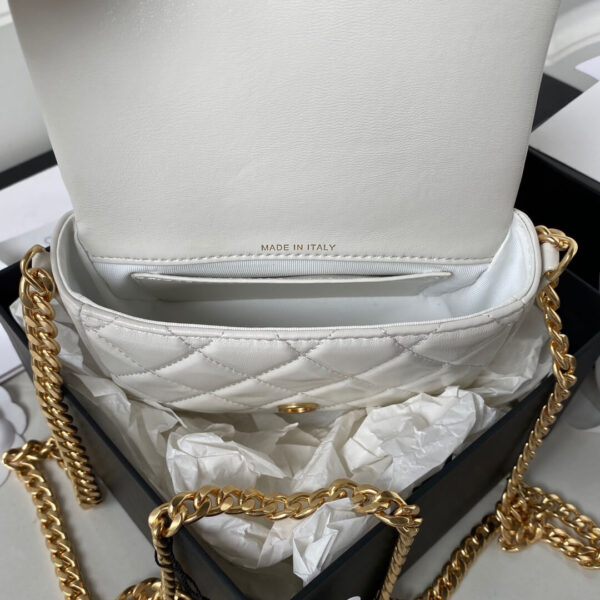 Chanel Leather Flap Bag White - Image 2
