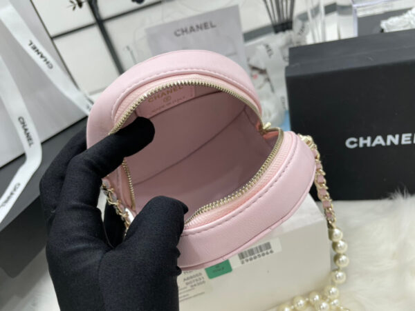 Chanel Round Bag with Chain - Image 5