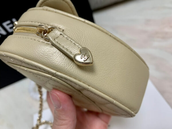 Chanel CC Love Heart Mini Bag - Image 5