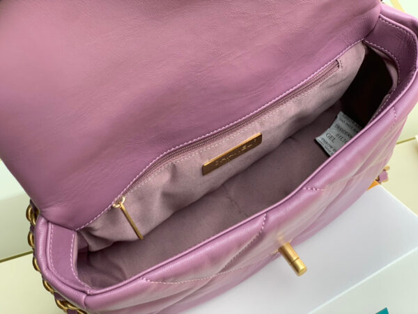 Chanel 19 Bag Purple - Image 7