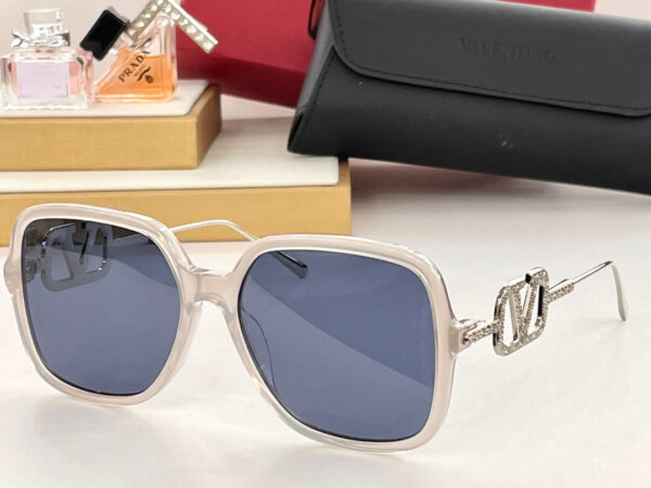Valentino Ladies Sunglasses - Image 4