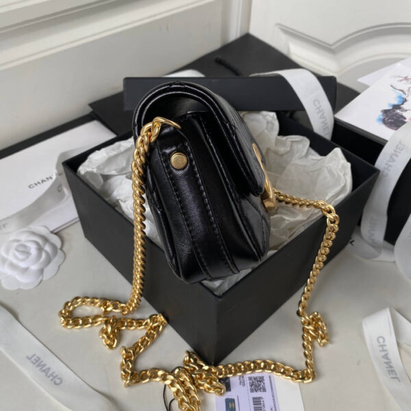 Chanel Leather Flap Bag Black - Image 5