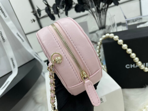 Chanel Round Bag with Chain - Image 6