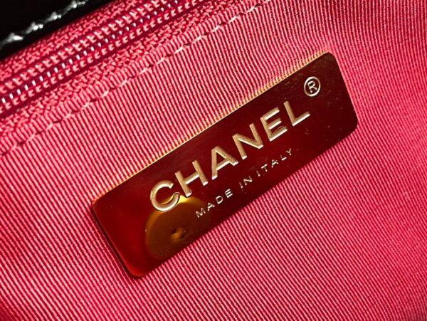 Chanel 19 Bag Black Patent Leather - Image 3