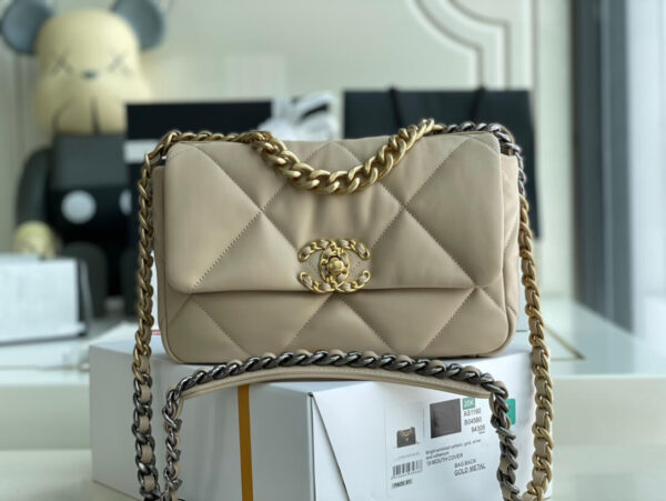 Chanel 19 Bag