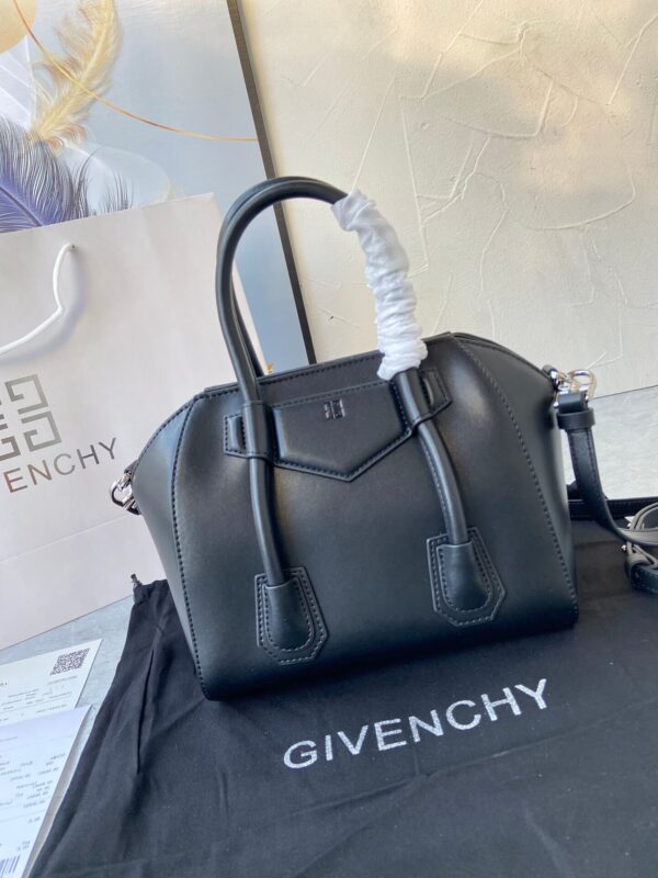 Givenchy Antigona Lock Black Bag - Image 5