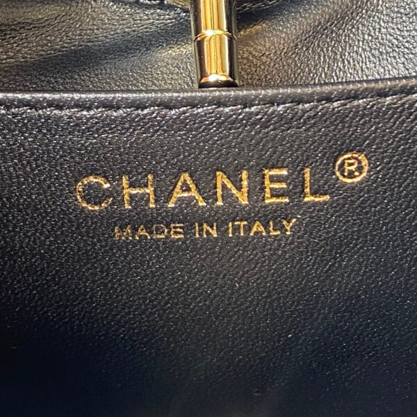 Chanel 31 Mini Shopping Bag - Image 5
