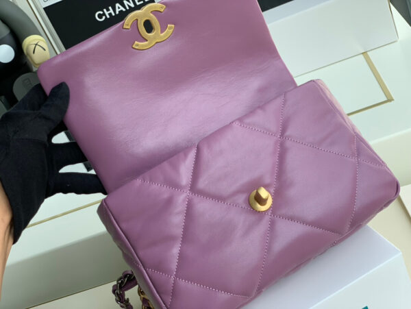 Chanel 19 Bag Purple - Image 8