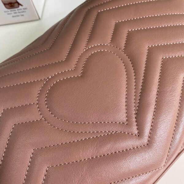 Gucci Marmont Matelasse Flap Bag - Image 4