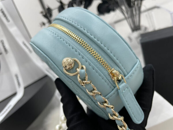 Chanel Round Bag with Chain - Image 5