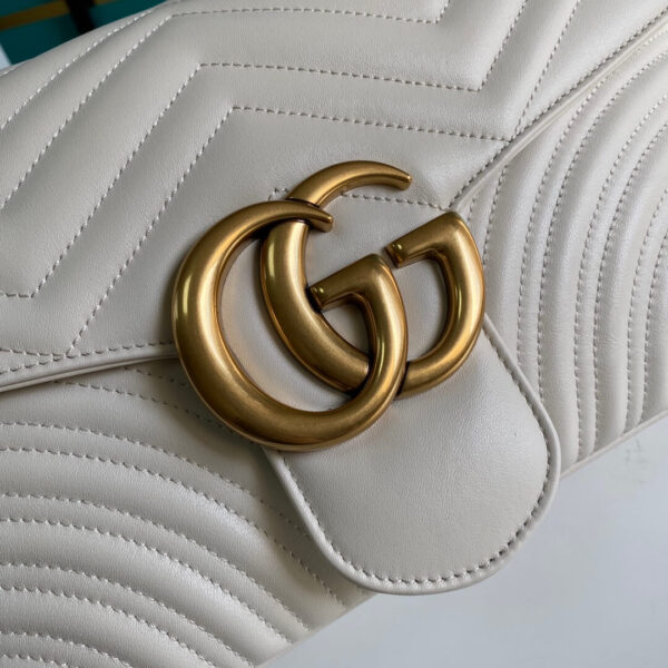 Gucci Marmont Matelasse Flap Bag - Image 3