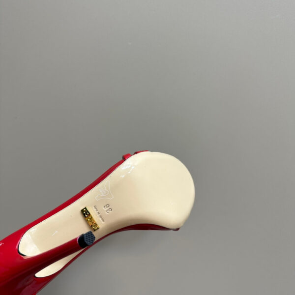 Gucci Women Metallic Heel - Image 4