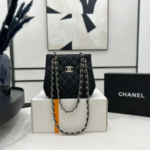 Chanel Classic Tote Bag Black