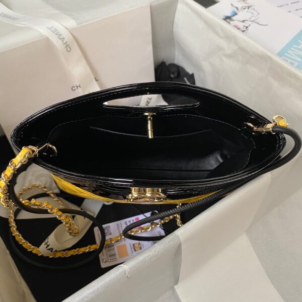 Chanel 31 Mini Shopping Bag - Image 7