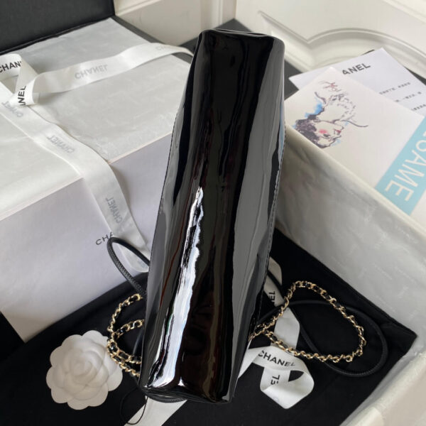 Chanel 31 Mini Shopping Bag - Image 4